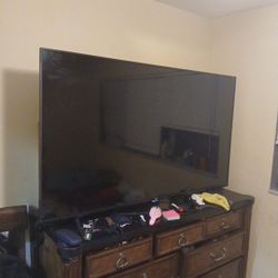 TCL 65" TV