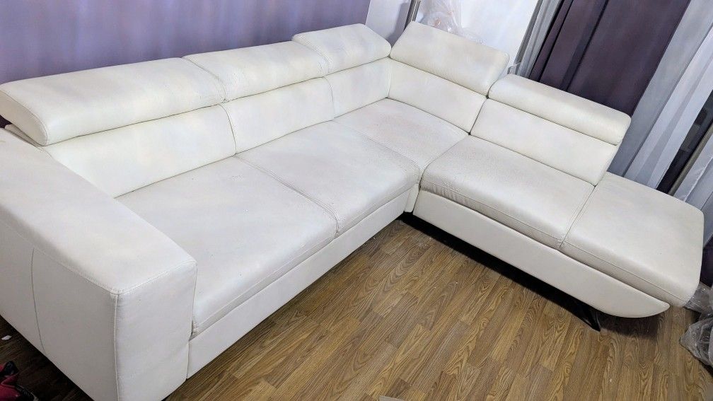 Pull Out L-Shaped Sofa With Chaise