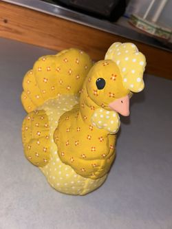 Sunny patch hen: "Vintage quilted charm for your home."