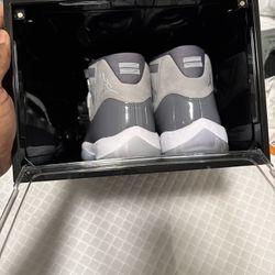 Cool Grey 11