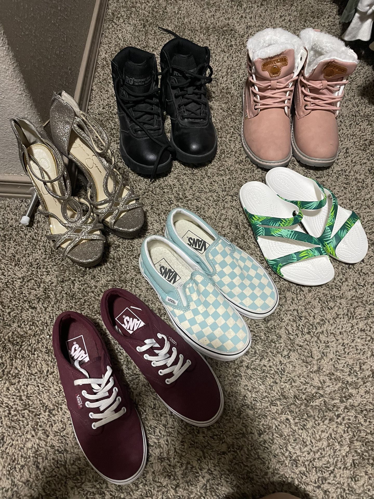 Women’s Shoes 5.0-5.5 