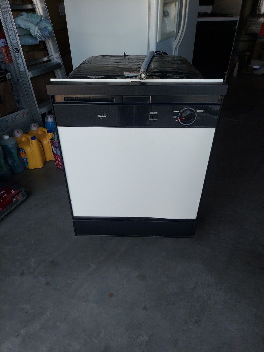 Whirlpool Dishwasher