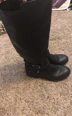 Brand new boots women’s size 6 (Macy’s)