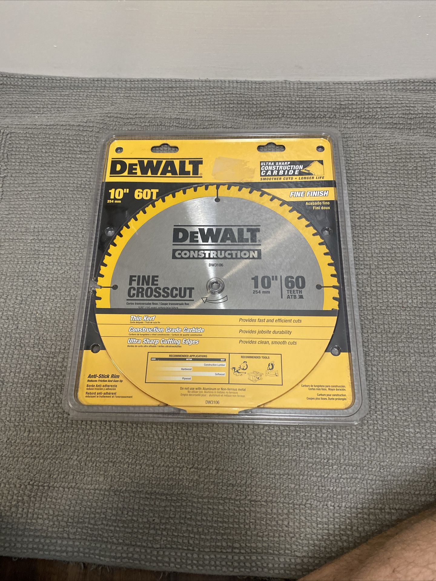 Dewalt DW3106 20 Series 10 inch 60 tooth Fine Finish Saw Blade NEW (Sealed)
