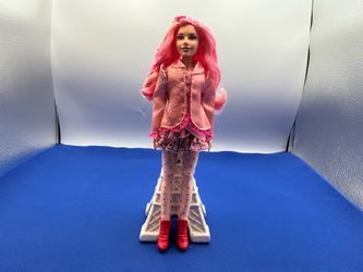 Disney Rise Of Red Doll DESCENDANTS