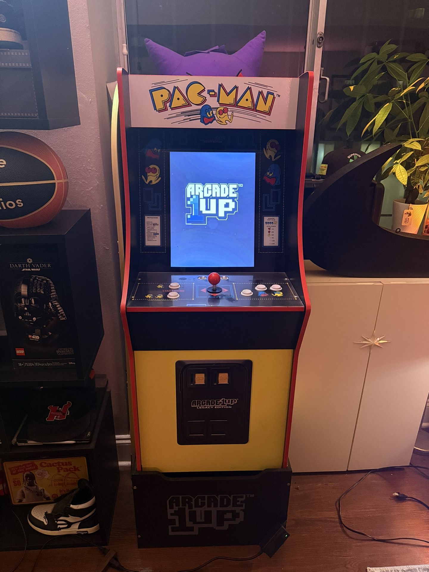 PAC MAN Arcade Machine