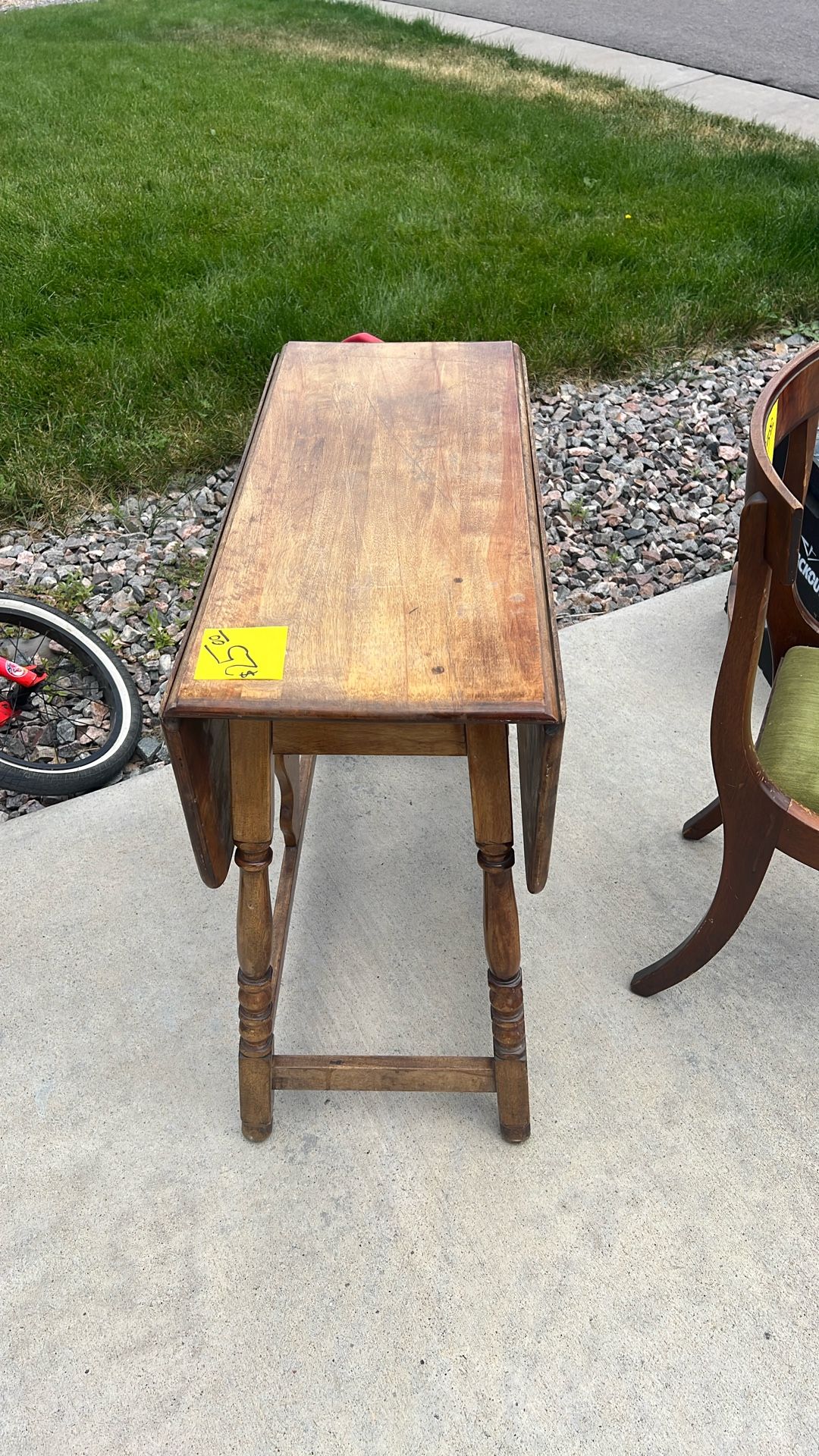 Antique Table With Two Lifting Leaves