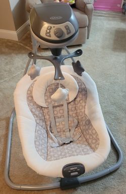 Graco Simple Sway Baby Swing with  Vibration and Music,  6 Speeds 