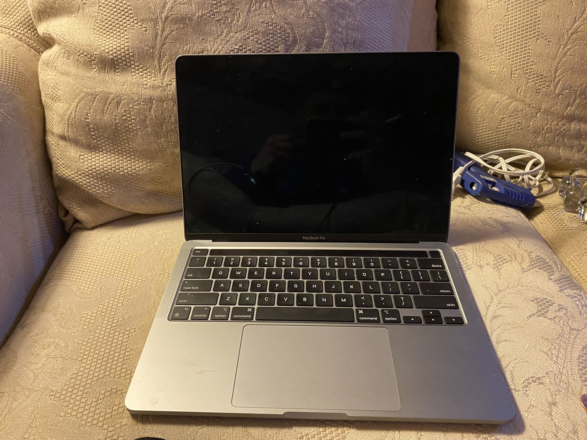 MacBook Pro 13 Inch Out Touch Bar Brand New