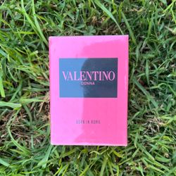 Valentino Donna Born in Roma