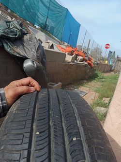Tire 215/60/17