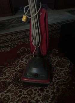 Sanitaire vacuum cleaner