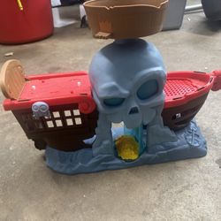 Pirate Ship Toy