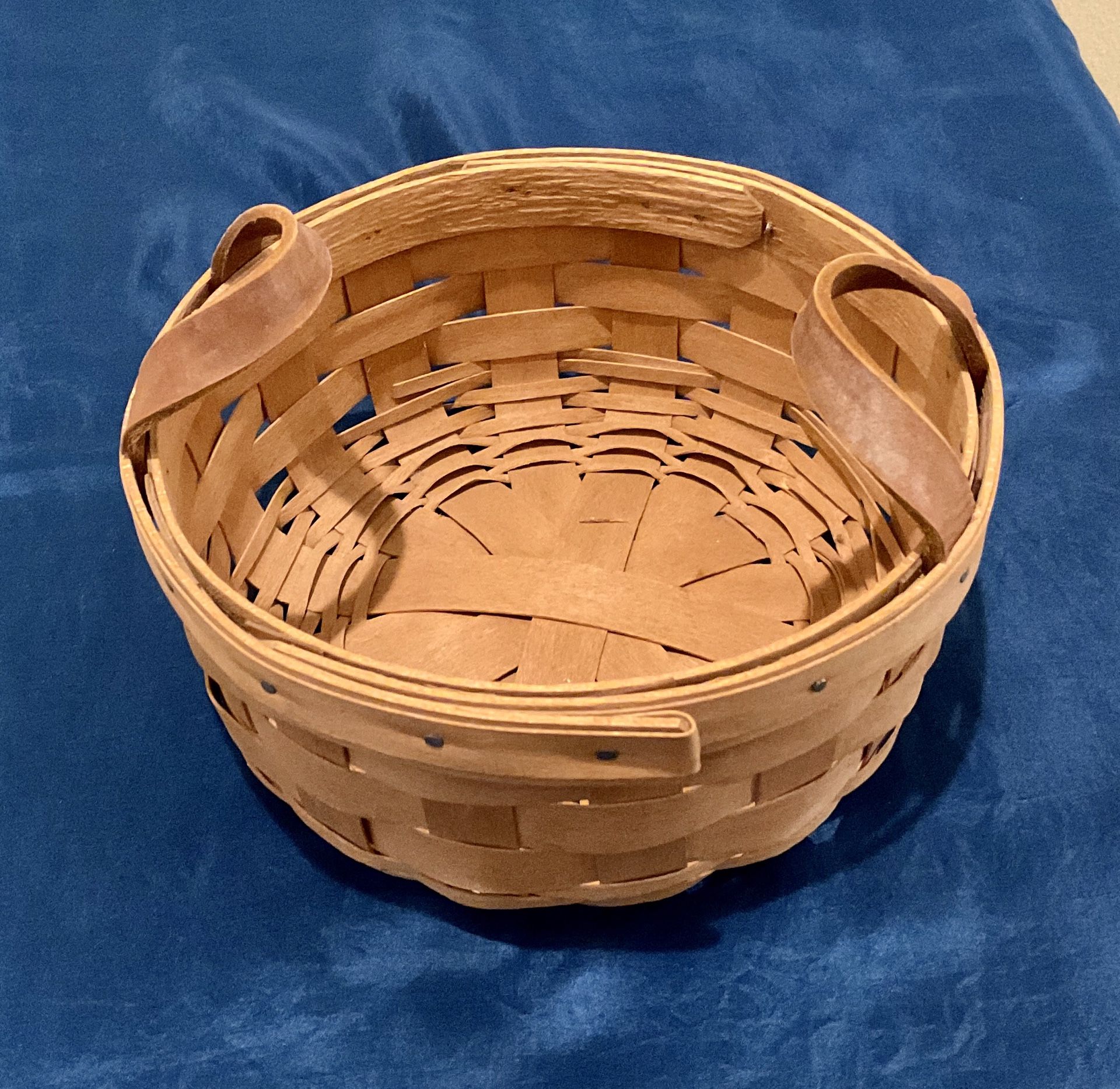 Vintage Longaberger Handwoven Round Basket with Leather Handles 1987