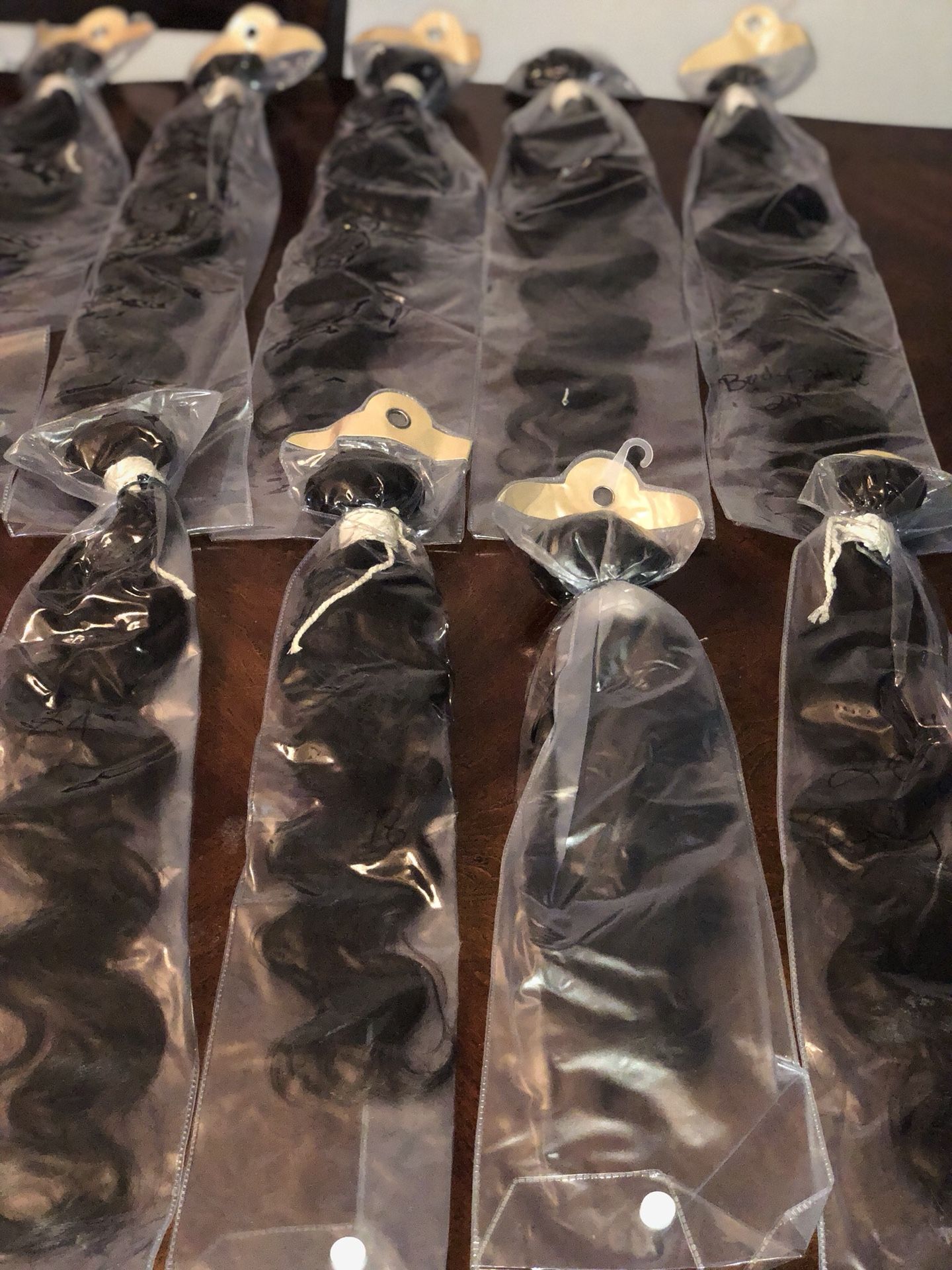 100% HUMAN HAIR
