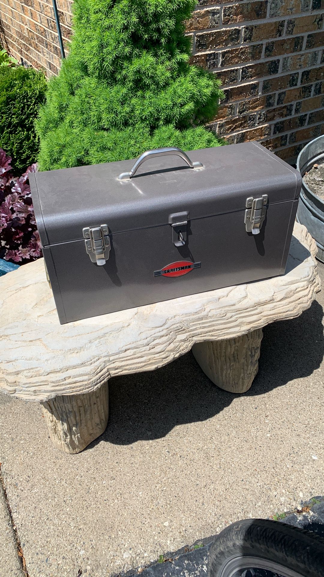 Craftsman all metal construction hand power tool box gray 28x9x20 medium size