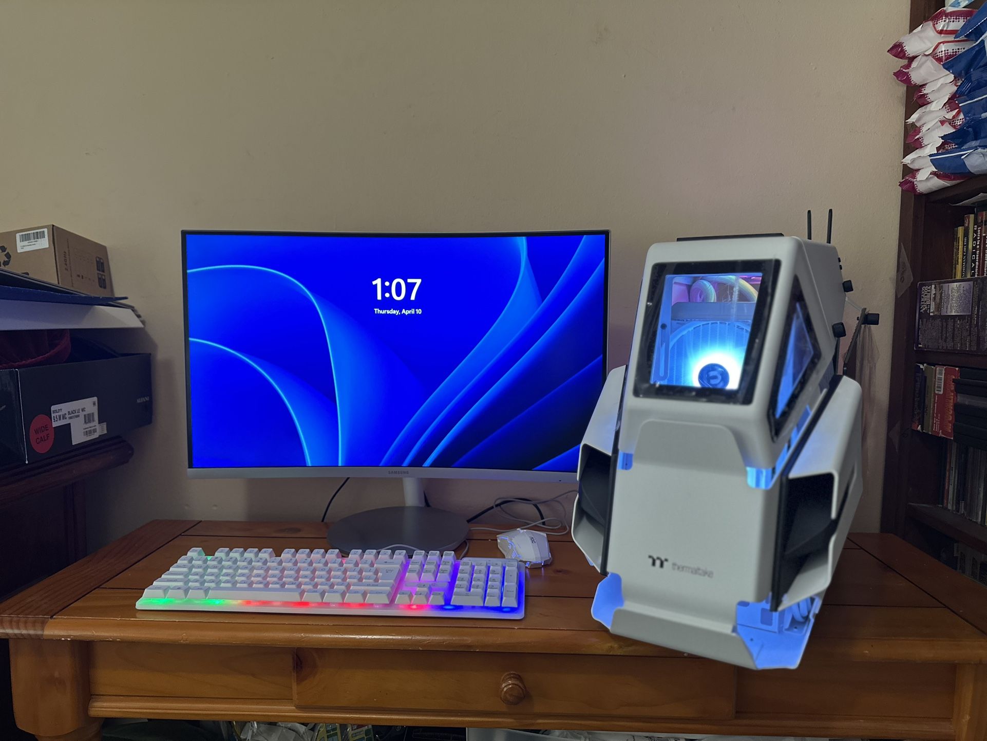 GAMING COMPUTER. GIGABYTE+THERMALTAKE. 2TB M.2 NVME 64GB RAM RTX 3060 12GB GPU
