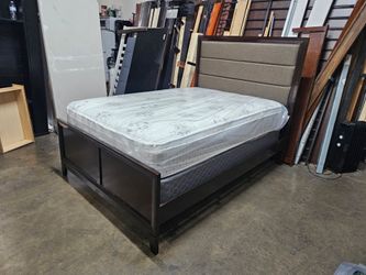 Full bed and mattress