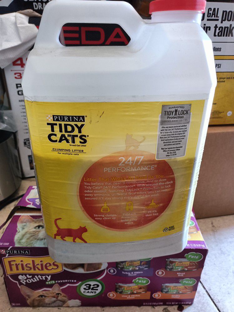 Tidy Cat & Friskie Cat Food