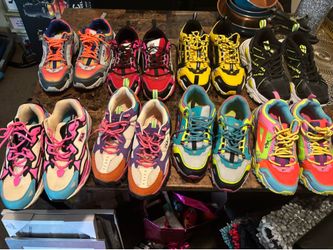 Women’s bundle front row size 8 1/2 back row size 9