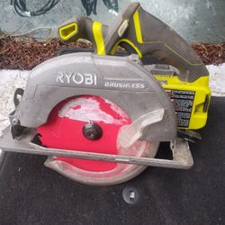 Ryobi Saw
