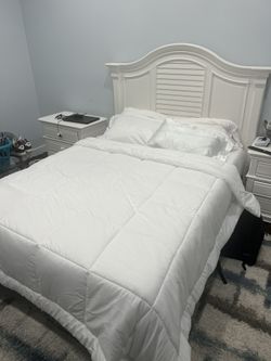 Queen bedroom Set