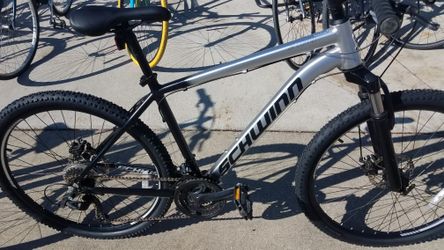 Men's Schwinn Bicycle Excellent Condition