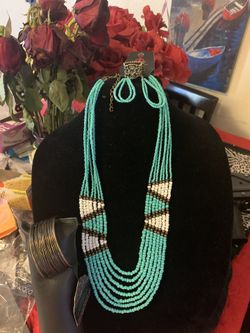 New 3pc set color blue: necklace, bracelet, earrings and ring