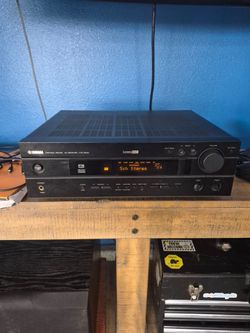 Yamaha Reciever w/remote