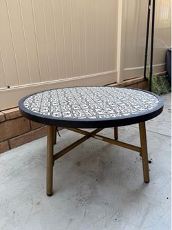 Patio table