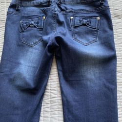 woman's pants size 25