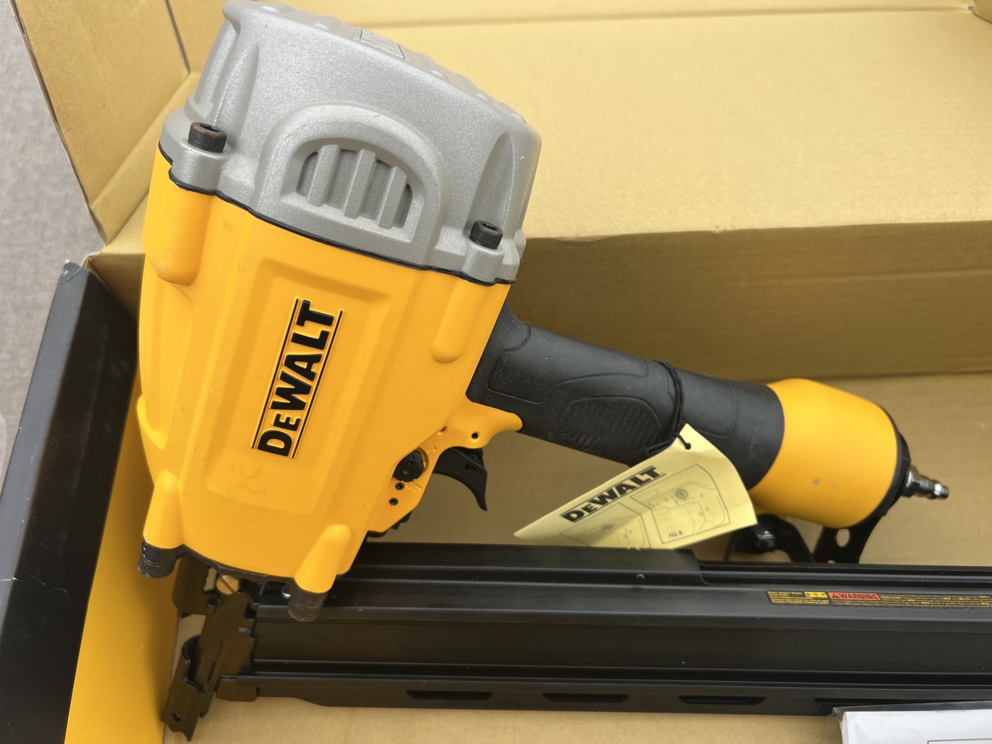 Dewalt 21 Degree Nailer Air Gun