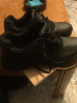 Ladies work shoes