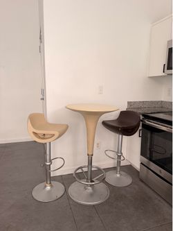 Vintage table and chair