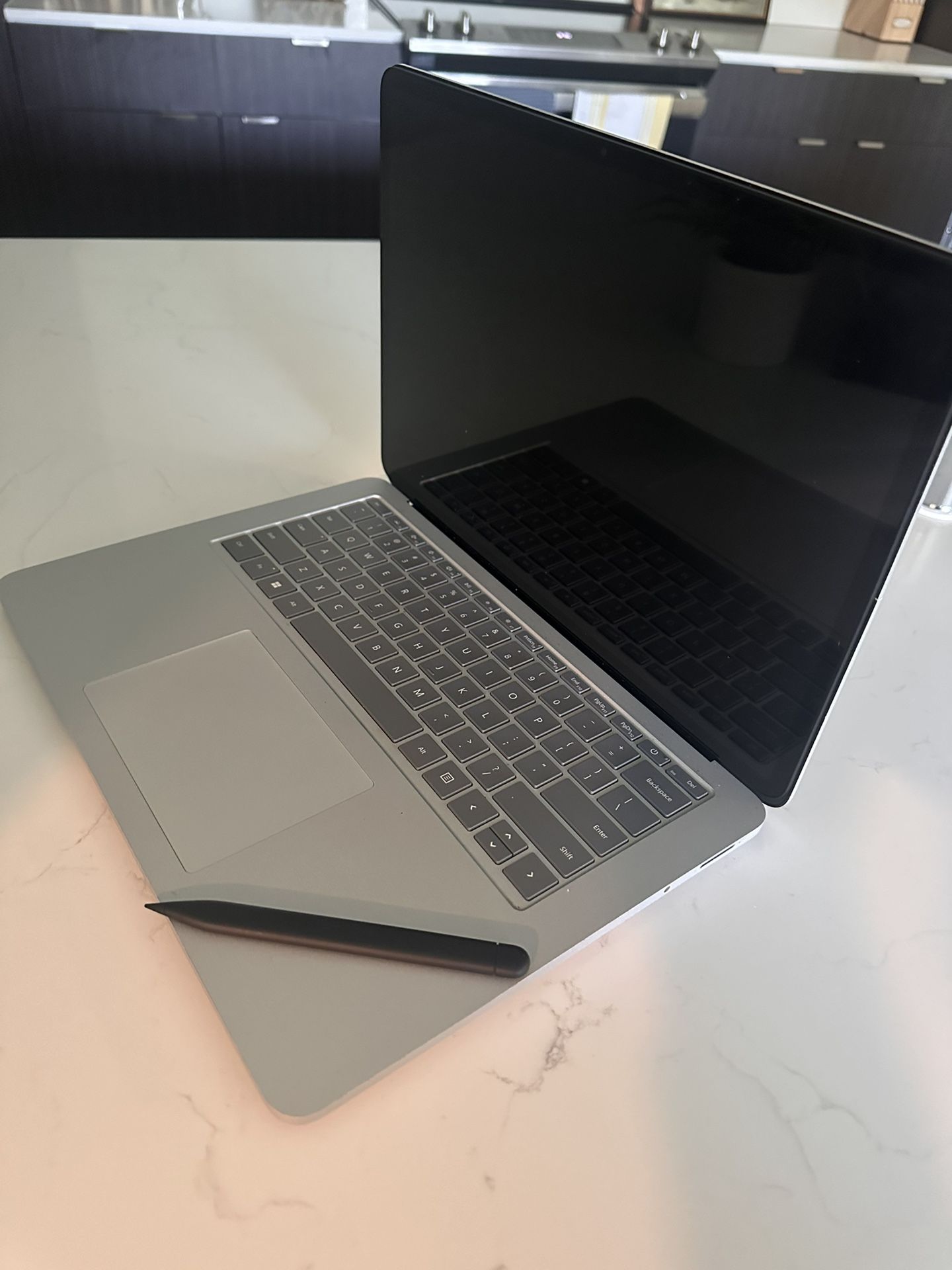 Microsoft Surface Laptop Studio - 3050ti - I7 - 512 SSD - 16gb Ram