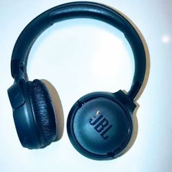 BlackJBL Tune 520BT Bluetooth Wireless On-Ear Headphones