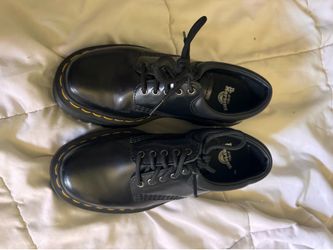 Dr. Martens air walker