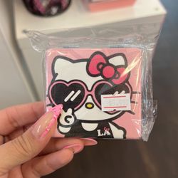 Hello Kitty Mirror