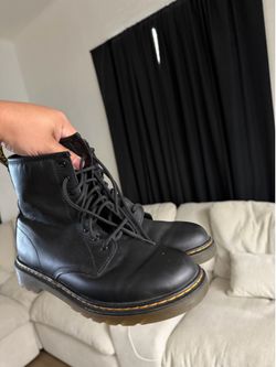 Doc Martens 1460 Size 6