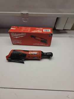 Milwaukee M12 12V Lithium-Ion Cordless 3/8 in. Ratchet (Tool-Only)