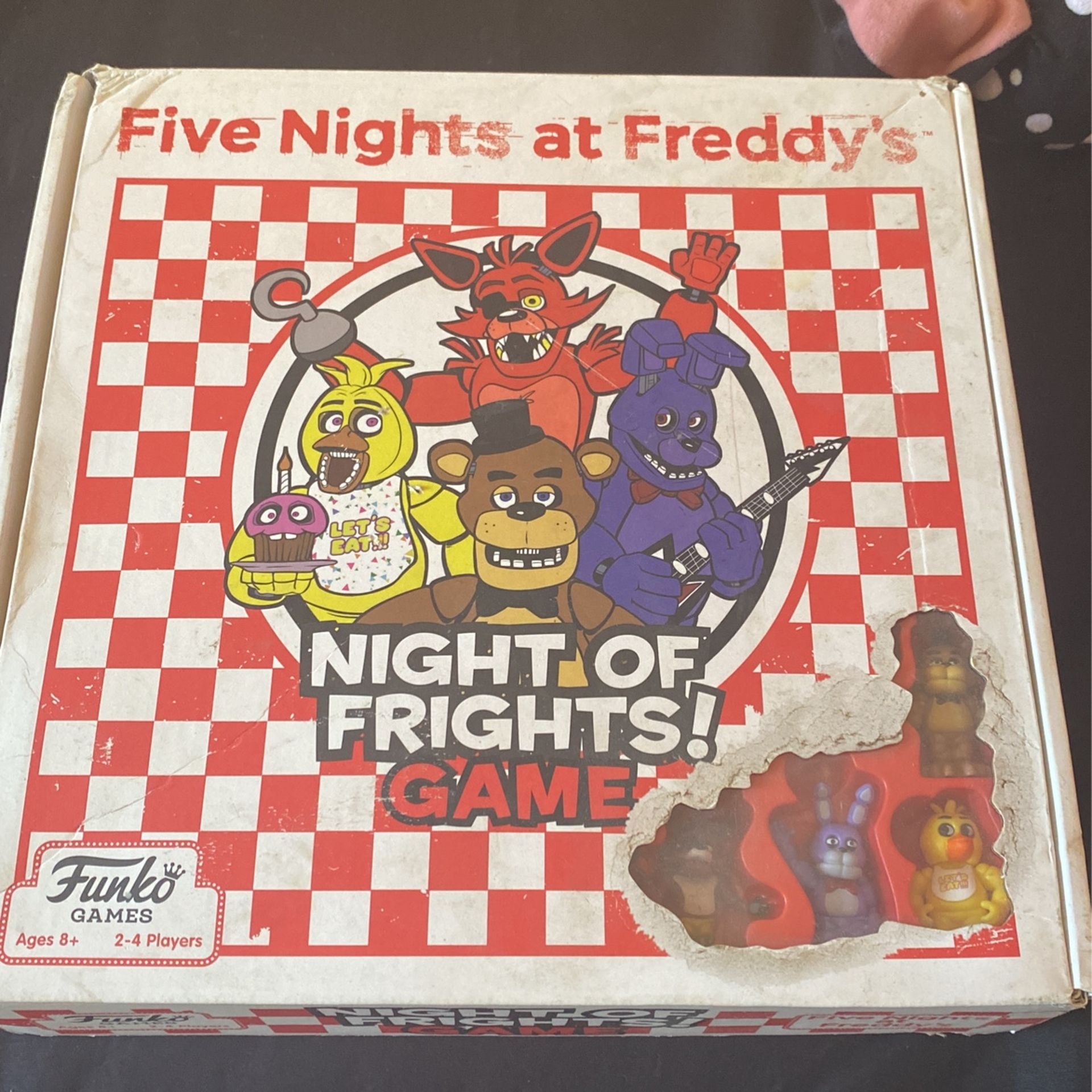 FNAF: five nights of frights board game