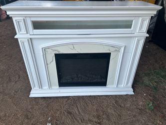 62" Broyhill Grand White Electric Fireplace Console / TV Stand
