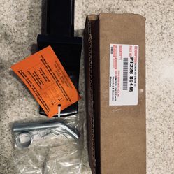 Toyota / lexus Oem Hitch Without Ball