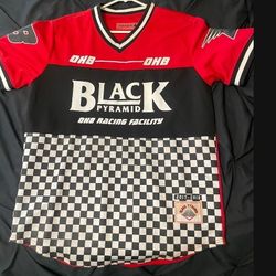 Black Pyramid Size M