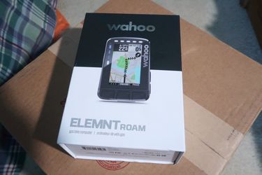Wahoo Elemnt Roam v2 Bike Computer Box Accessories