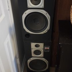 Speakers Have 6 If Them $10 Each 