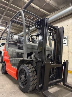 Toyota M8, latest model,5500 lb capacity forklift