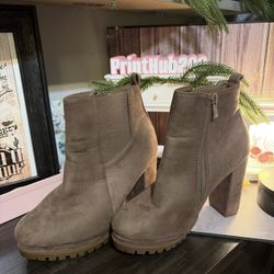 Women Boots