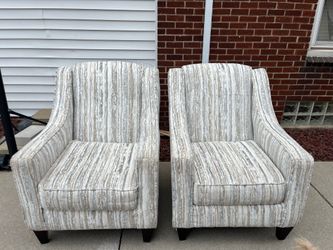 Pair of Upholstered Accent Chairs – Excellent Condition – Neutral Dune Fabric
