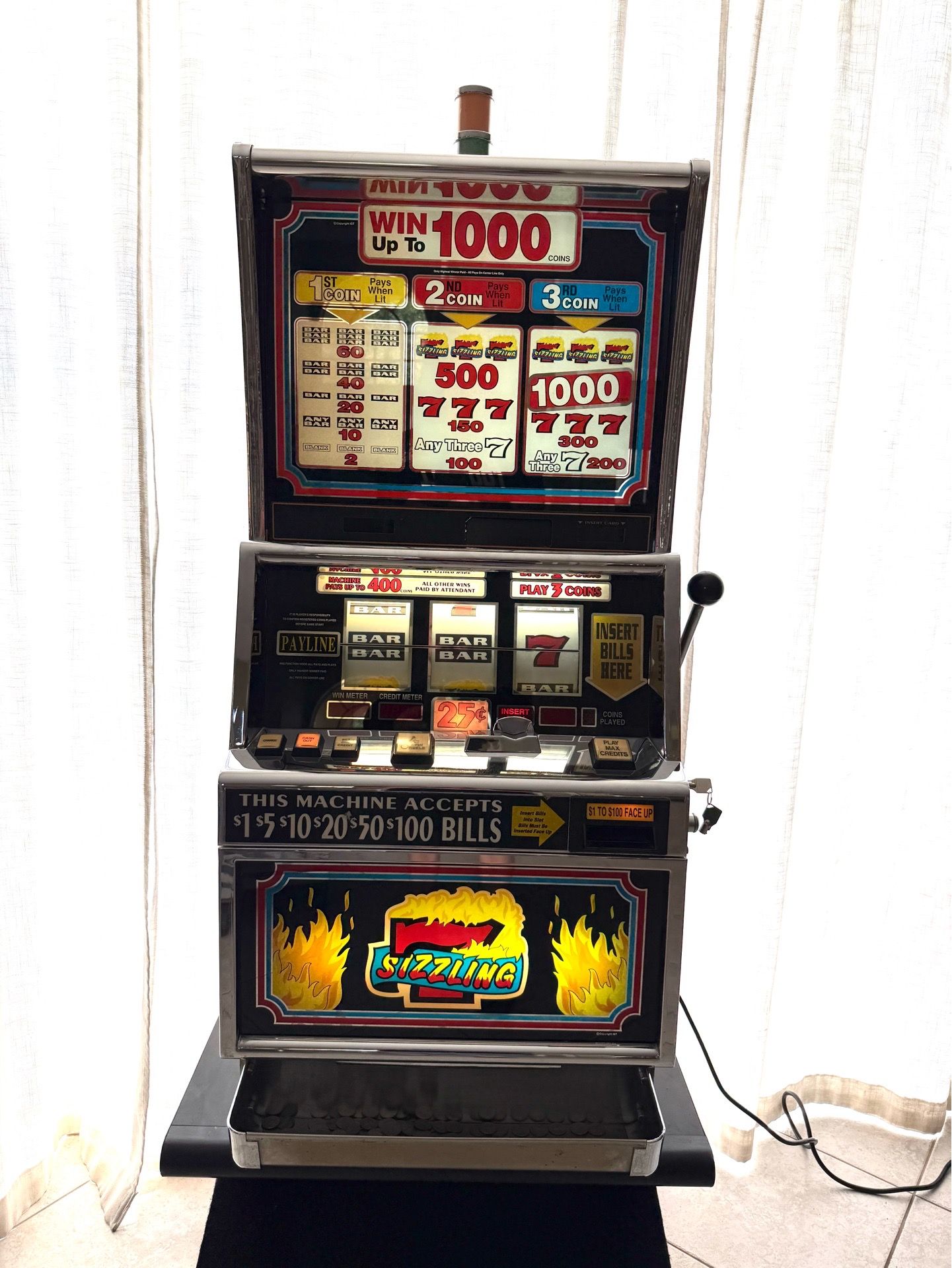 IGT Sizzling 7’s Quarter Slot Machine in Excellent working condition